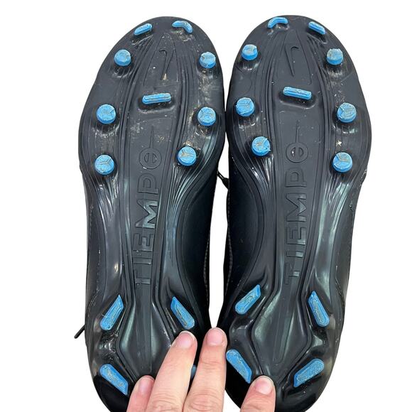 Nike Tiempo Legend Soccer Cleats Black Football Shoes Athletic Spikes Size 6.5 - Picture 6 of 7